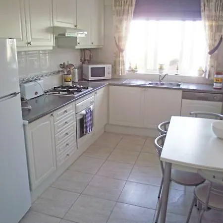 Oasis Parque 81 D Apartman *